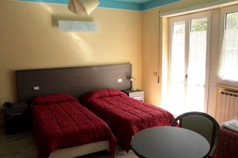 Hotel Villa Aurora Λατίνα Εξωτερικό φωτογραφία