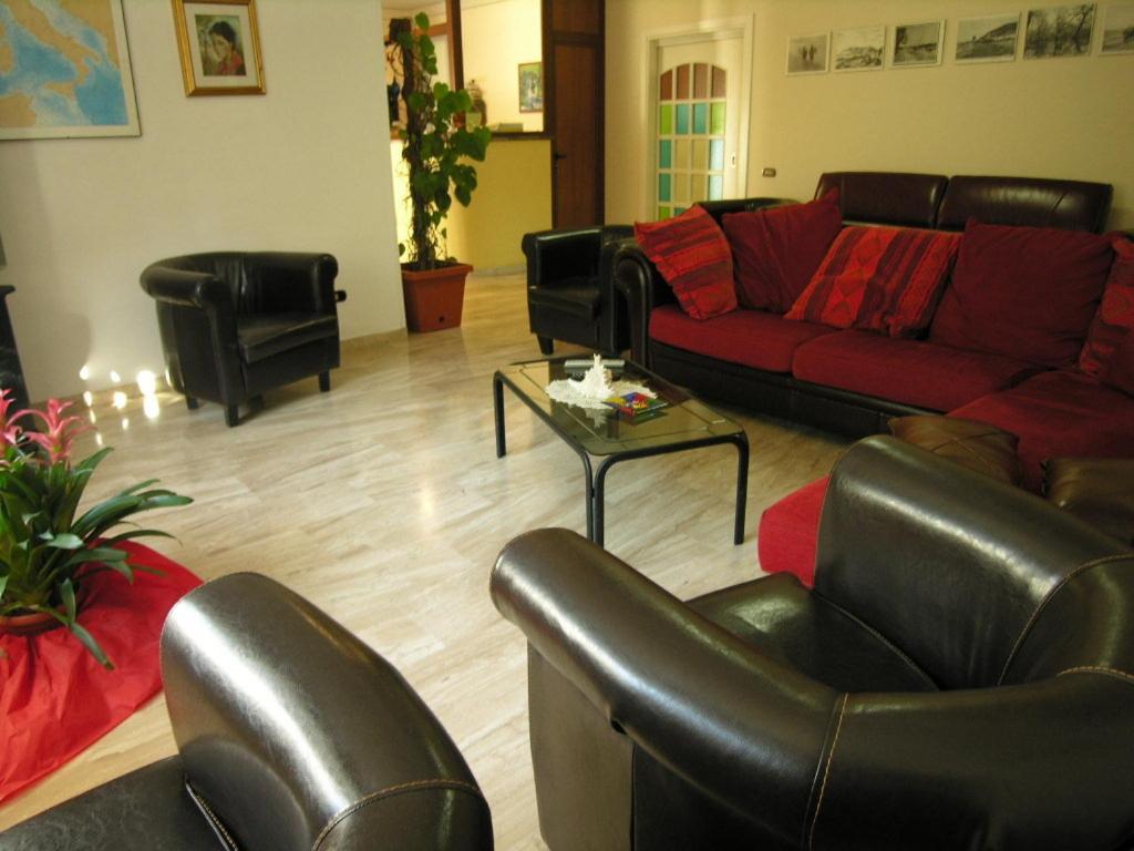 Hotel Villa Aurora Λατίνα Εξωτερικό φωτογραφία